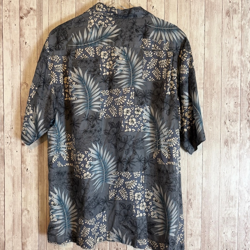 Tommy Bahama Grey Botanical Silk Hawaiian Shirt - Picture 6 of 6